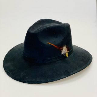 Estampida Unisex Suede Hat with Feather Black
